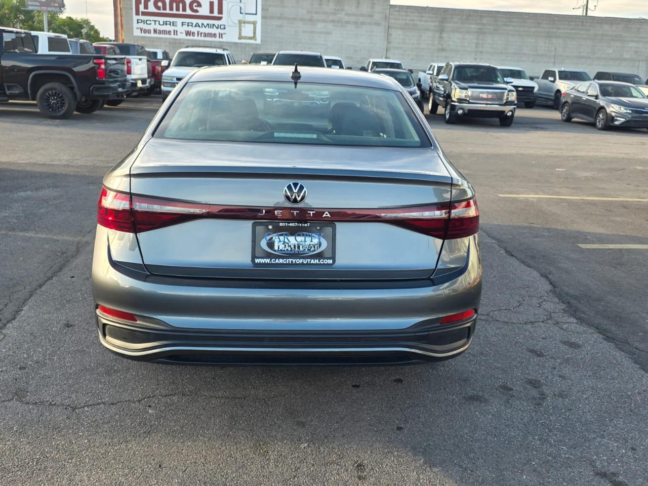 Volkswagen Jetta S Auto 2025