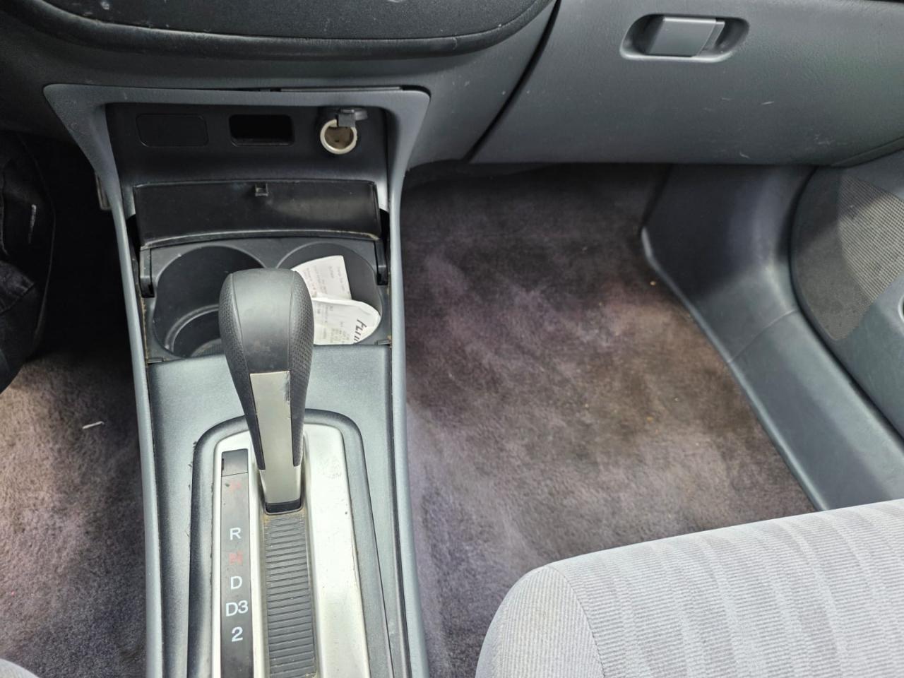 Honda Civic Sdn LX AT 2005