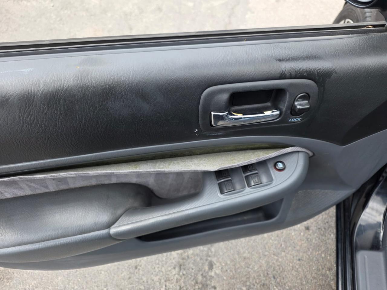 Honda Civic Sdn LX AT 2005