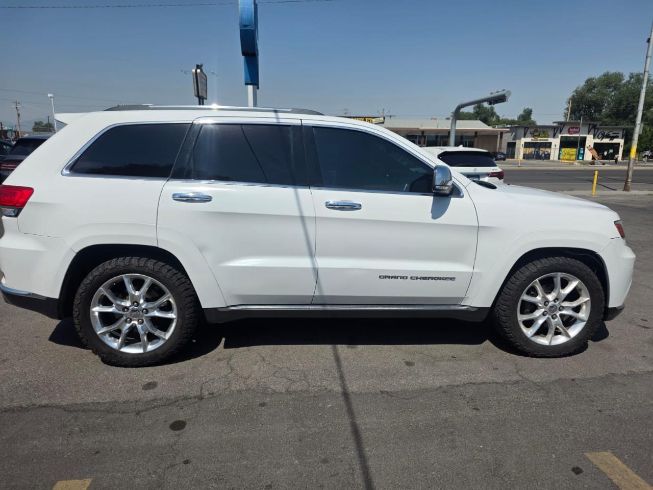 Jeep Grand Cherokee 4WD 4dr Summit 2014