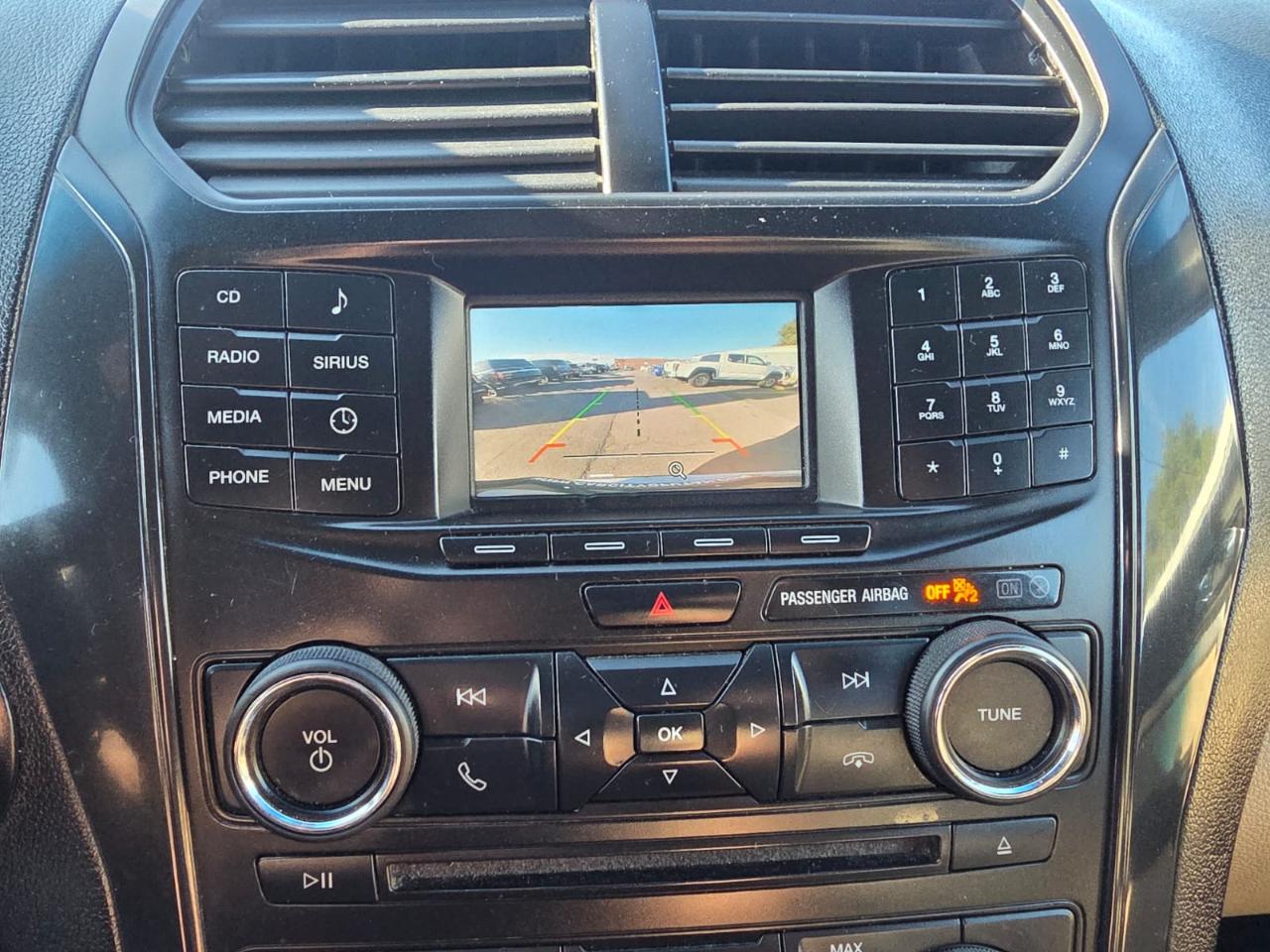 Ford Explorer Base 4WD 2017