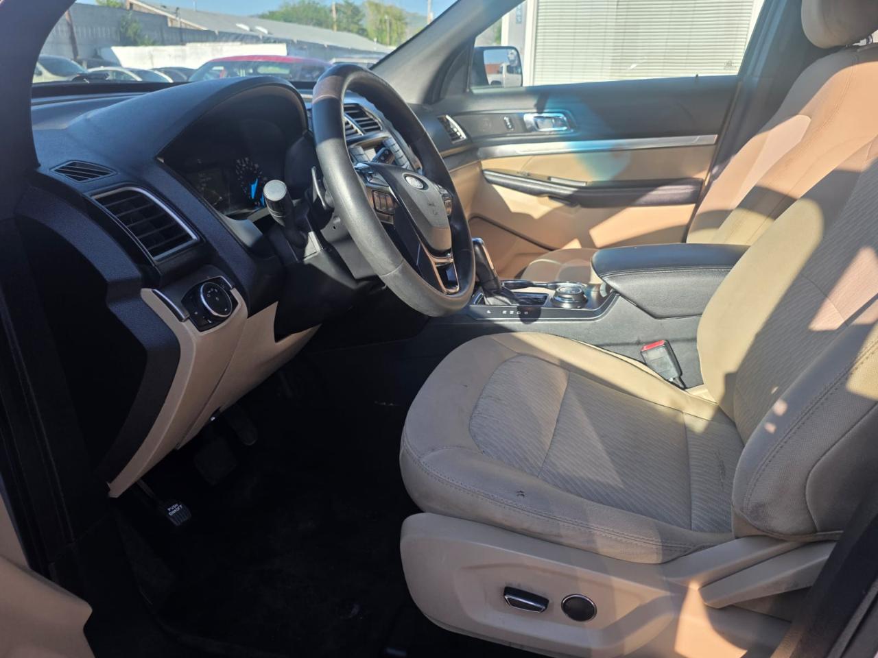 Ford Explorer Base 4WD 2017