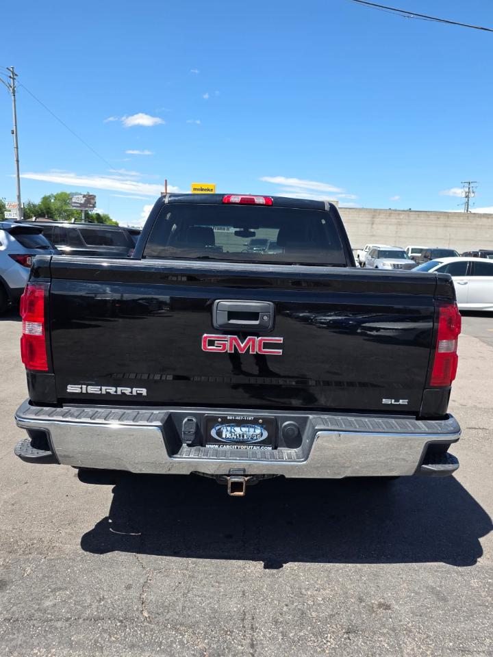 GMC Sierra 1500 4WD Crew Cab 143.5" SLE 2017