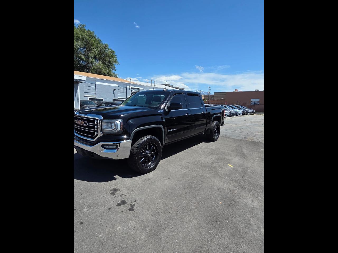 GMC Sierra 1500 4WD Crew Cab 143.5" SLE 2017
