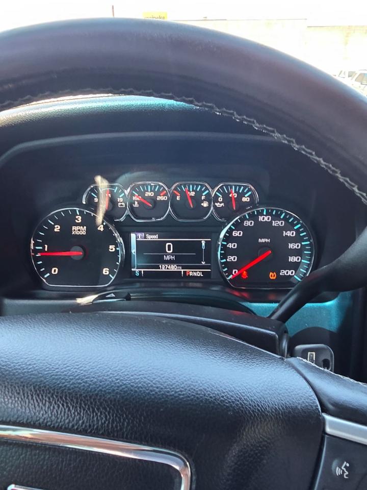 GMC Sierra 1500 4WD Crew Cab 143.5" SLE 2017