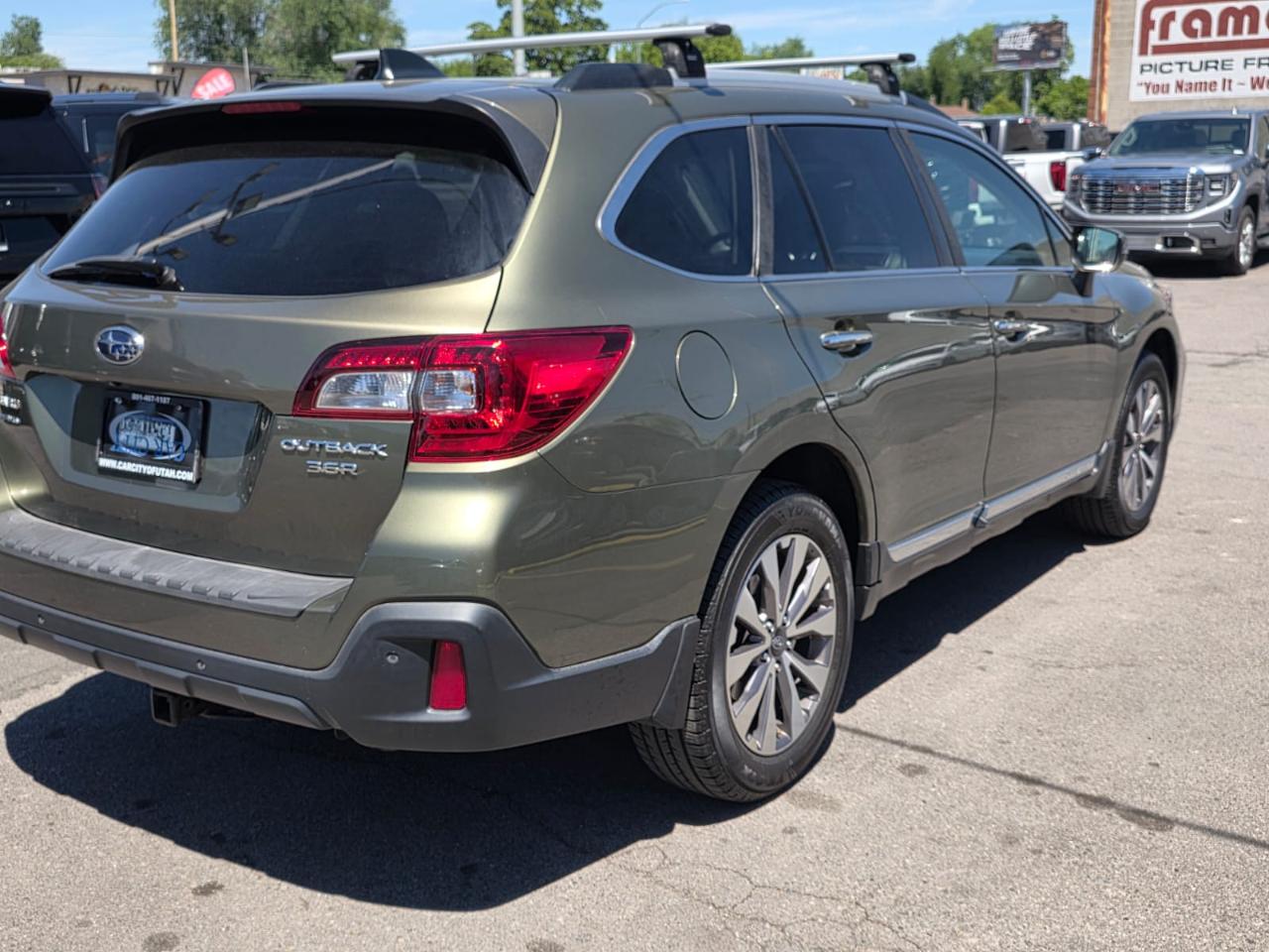 Subaru Outback 3.6R Touring 2019