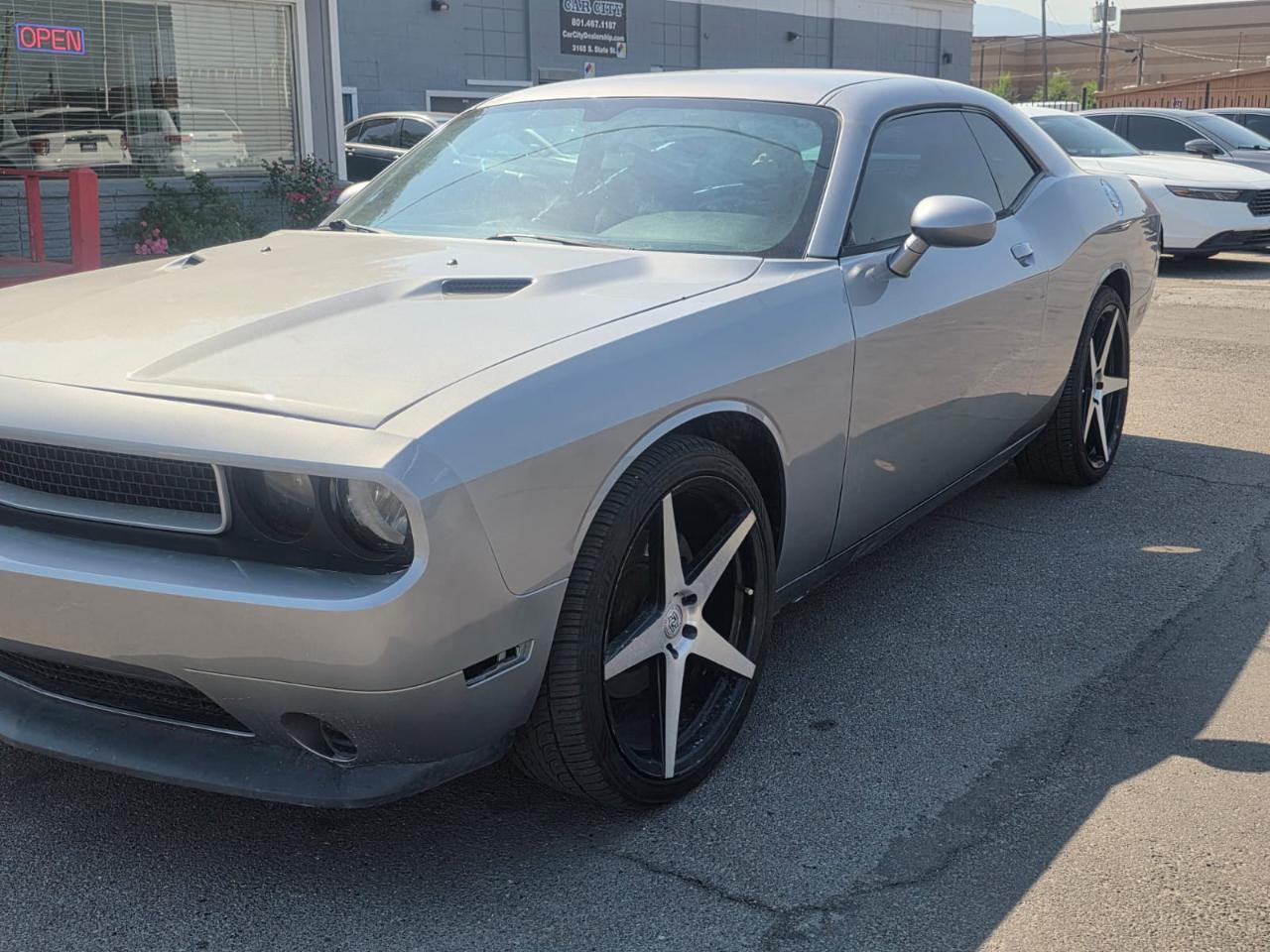 Dodge Challenger 2dr Cpe SXT 2014