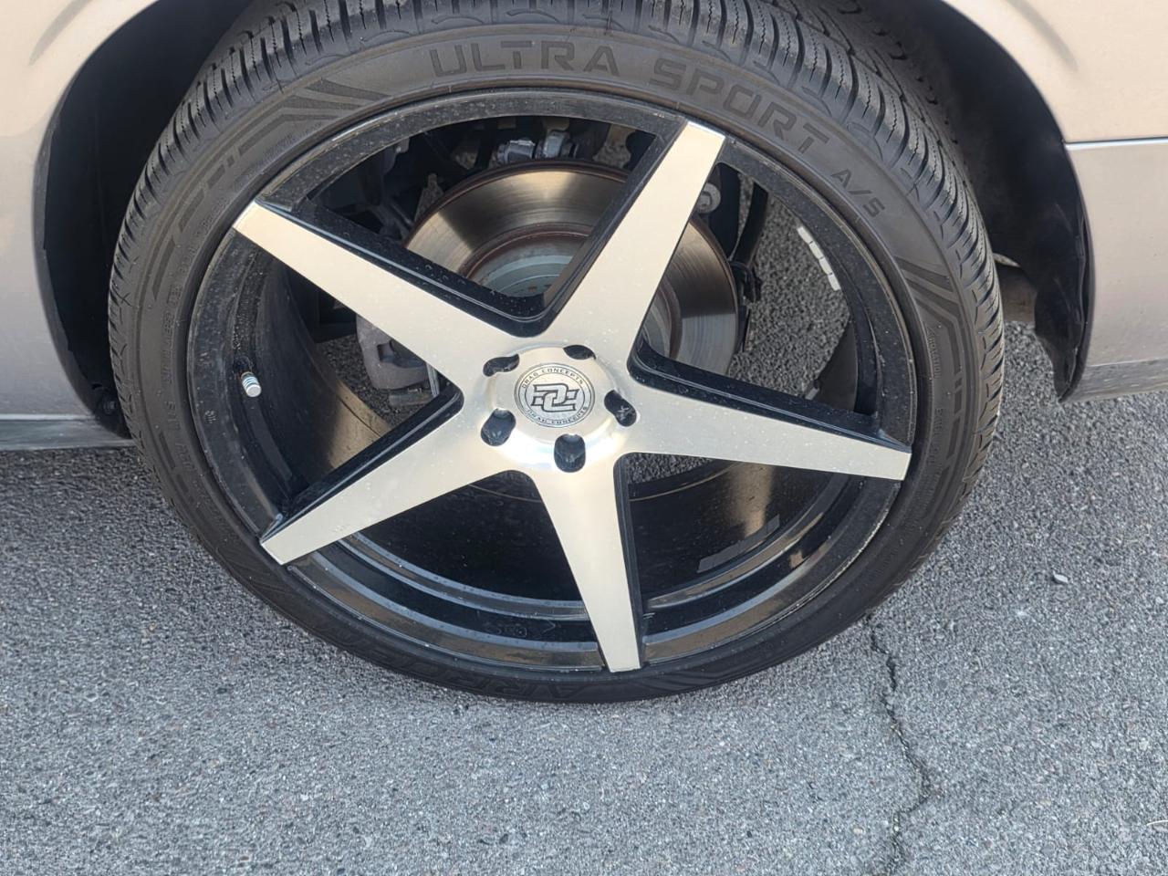 Dodge Challenger 2dr Cpe SXT 2014