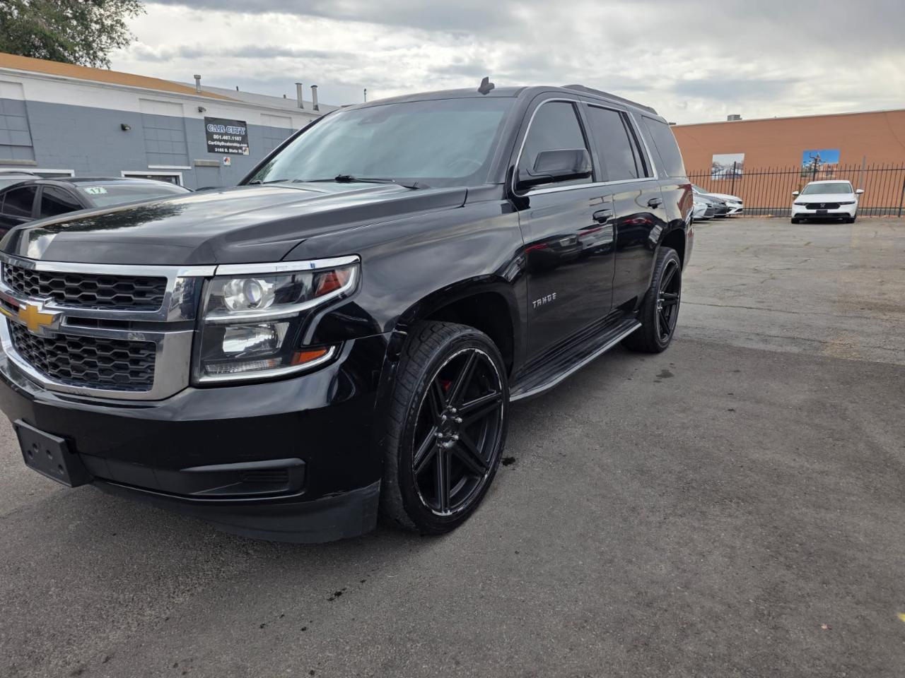 Chevrolet Tahoe 4WD 4dr LT 2015