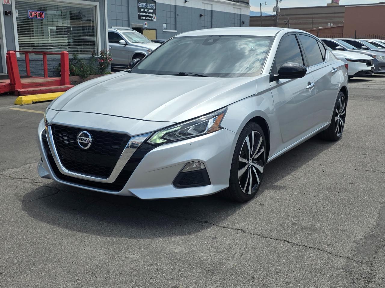 Nissan Altima 2.5 SR AWD Sedan 2021