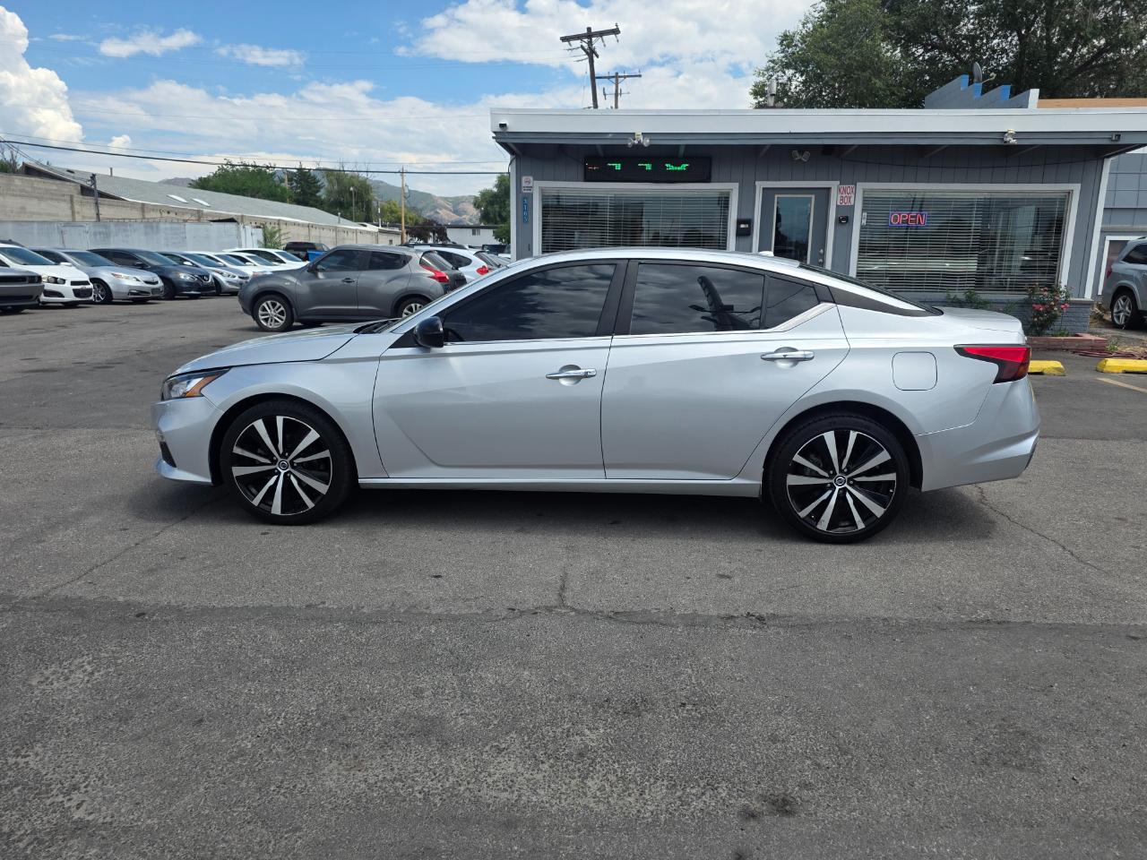 Nissan Altima 2.5 SR AWD Sedan 2021