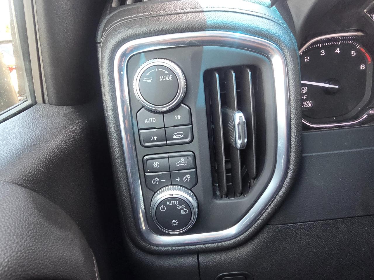 GMC Sierra 1500 4WD Crew Cab 147" Elevation 2021