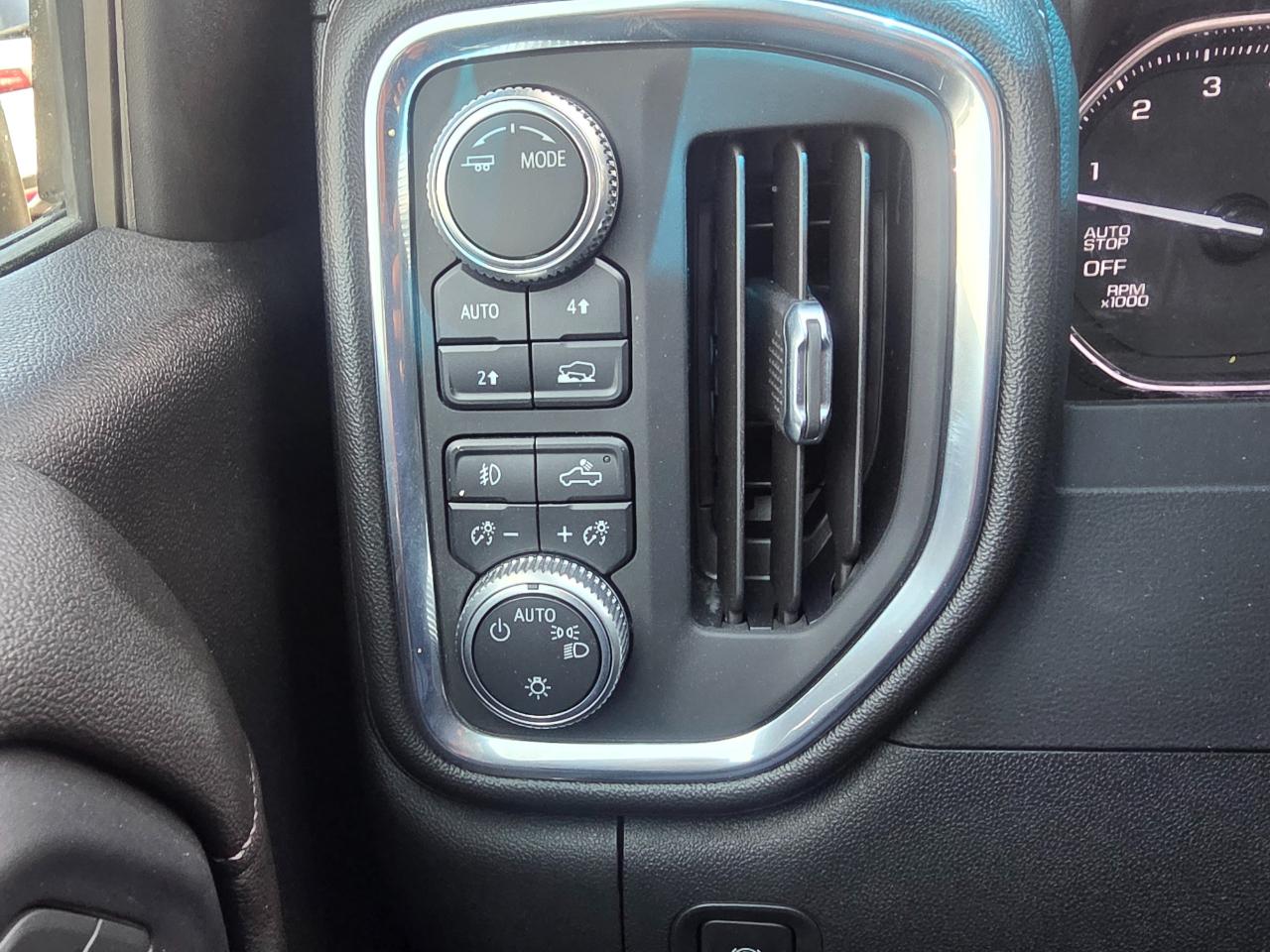 GMC Sierra 1500 4WD Crew Cab 147" Elevation 2021