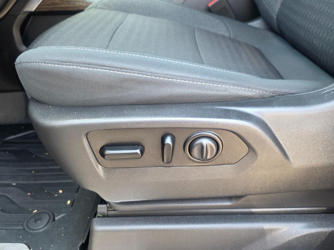 GMC Sierra 1500 4WD Crew Cab 147" Elevation 2021