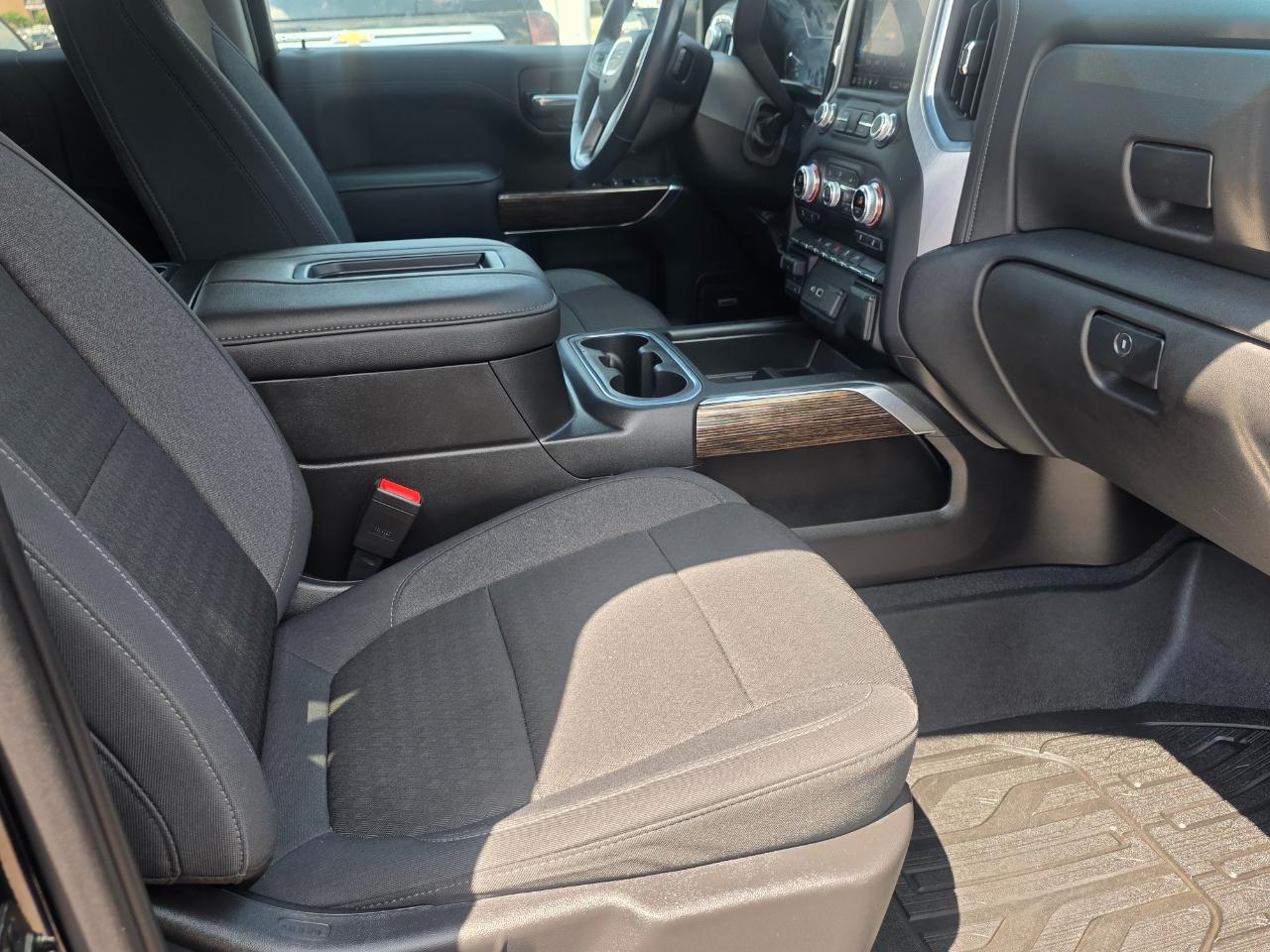 GMC Sierra 1500 4WD Crew Cab 147" Elevation 2021