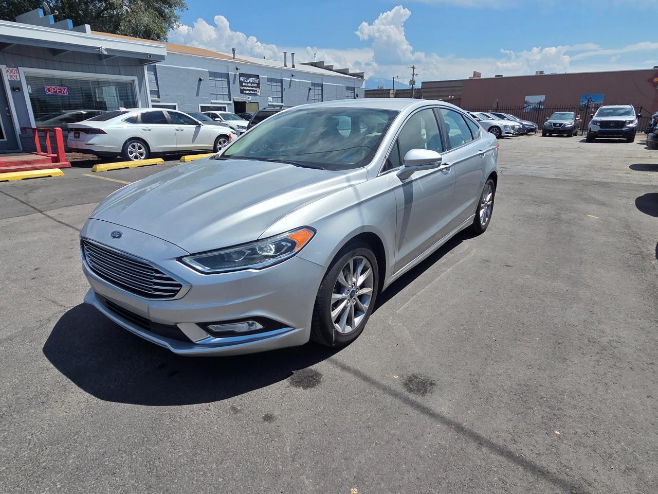 Ford Fusion SE FWD 2017