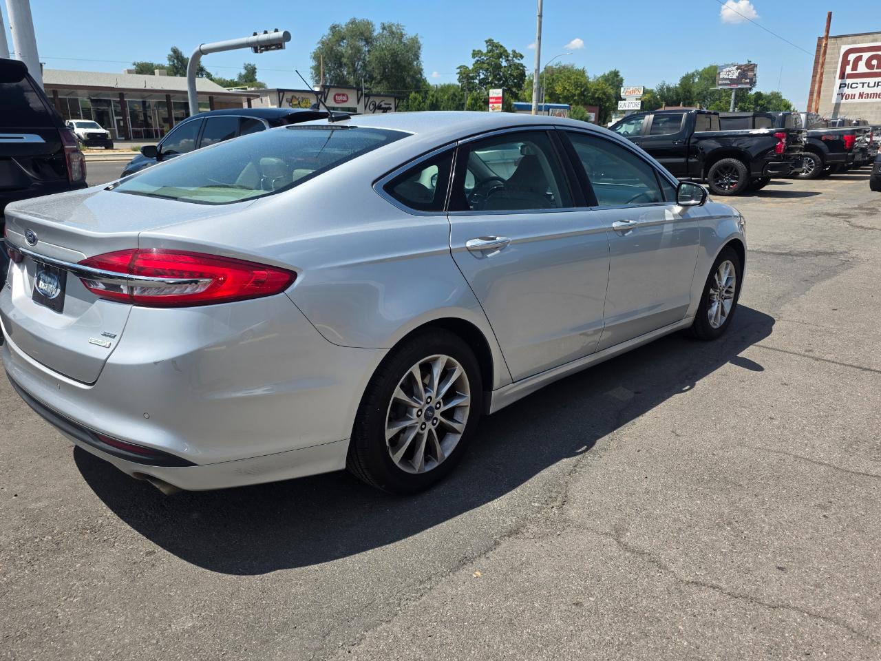 Ford Fusion SE FWD 2017
