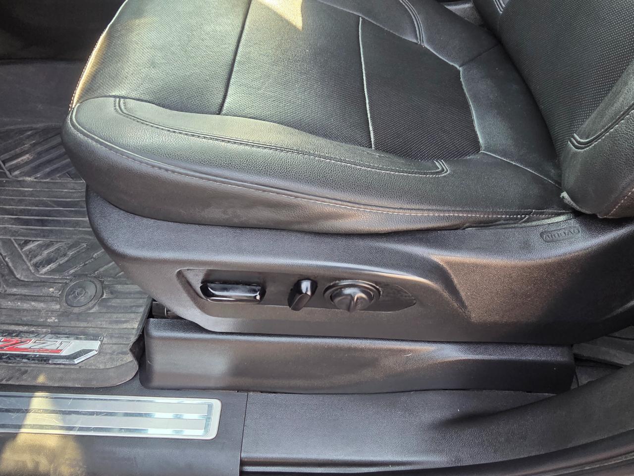 Chevrolet Silverado 1500 4WD Crew Cab 147" LTZ 2021