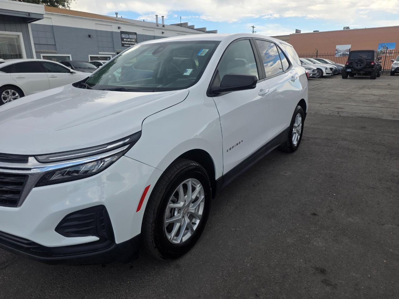 Chevrolet Equinox AWD 4dr LS w/1FL 2024