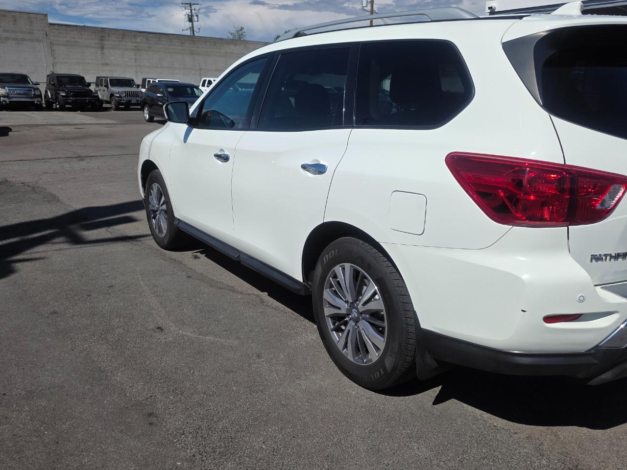 Nissan Pathfinder 4x4 S 2020