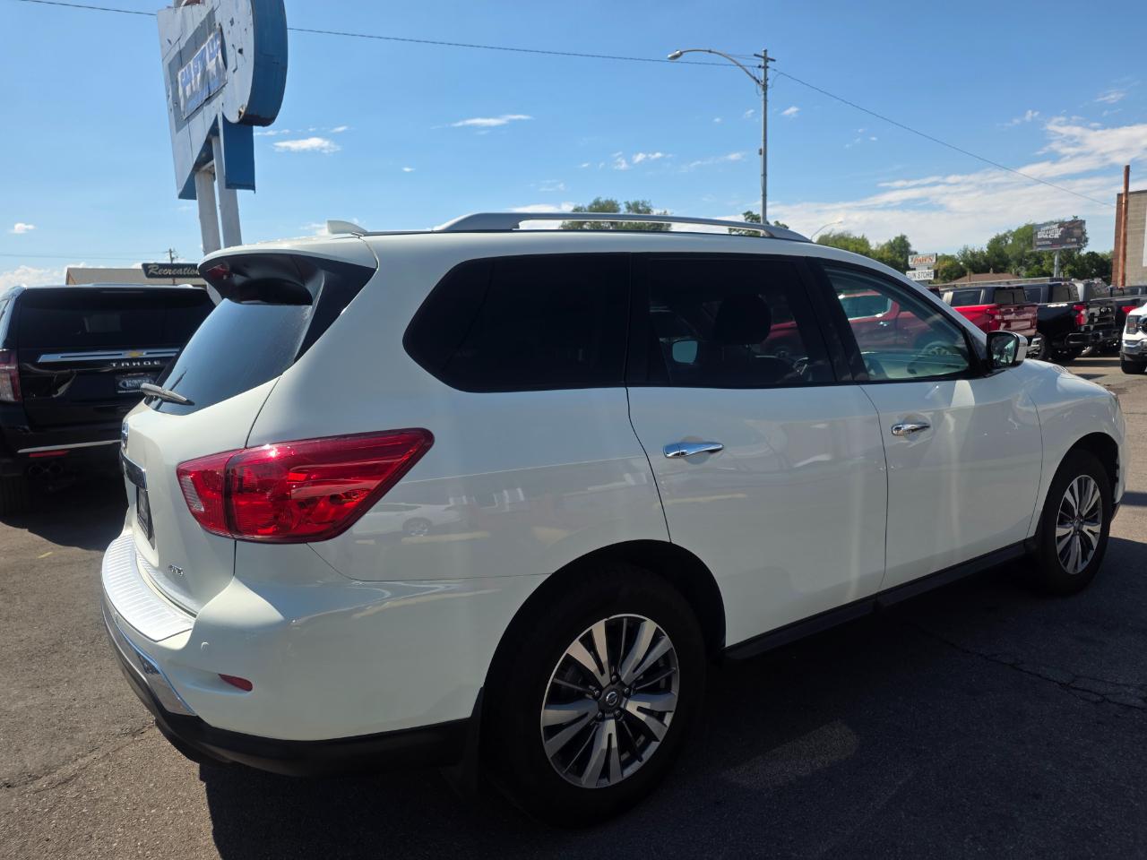 Nissan Pathfinder 4x4 S 2020