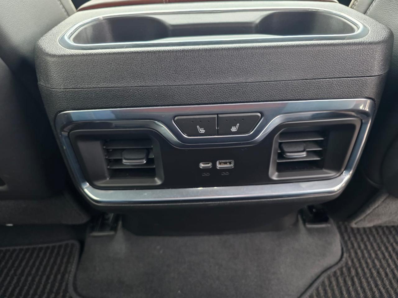 GMC Sierra 1500 4WD Crew Cab 147" Denali Ultimate 2023