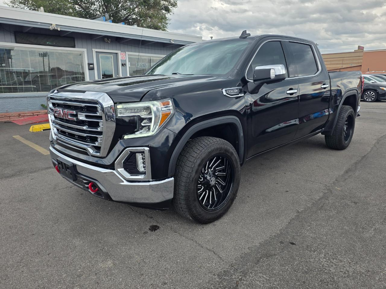 GMC Sierra 1500 4WD Crew Cab 147" SLT 2021