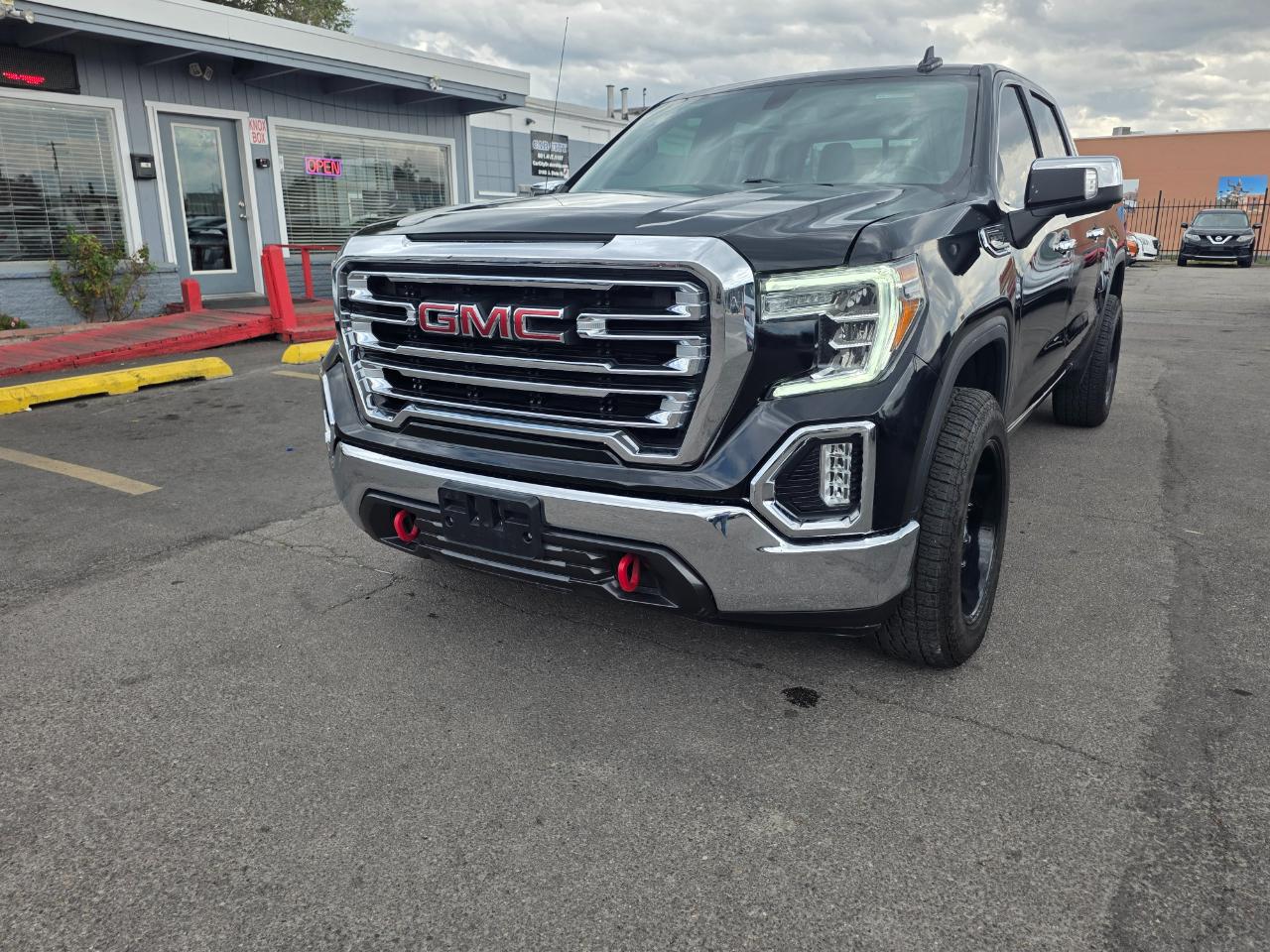 GMC Sierra 1500 4WD Crew Cab 147" SLT 2021