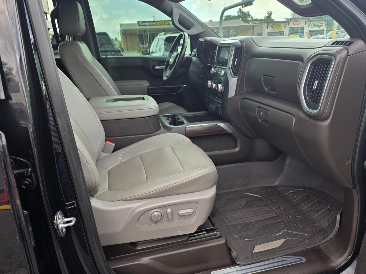 GMC Sierra 1500 4WD Crew Cab 147" SLT 2021