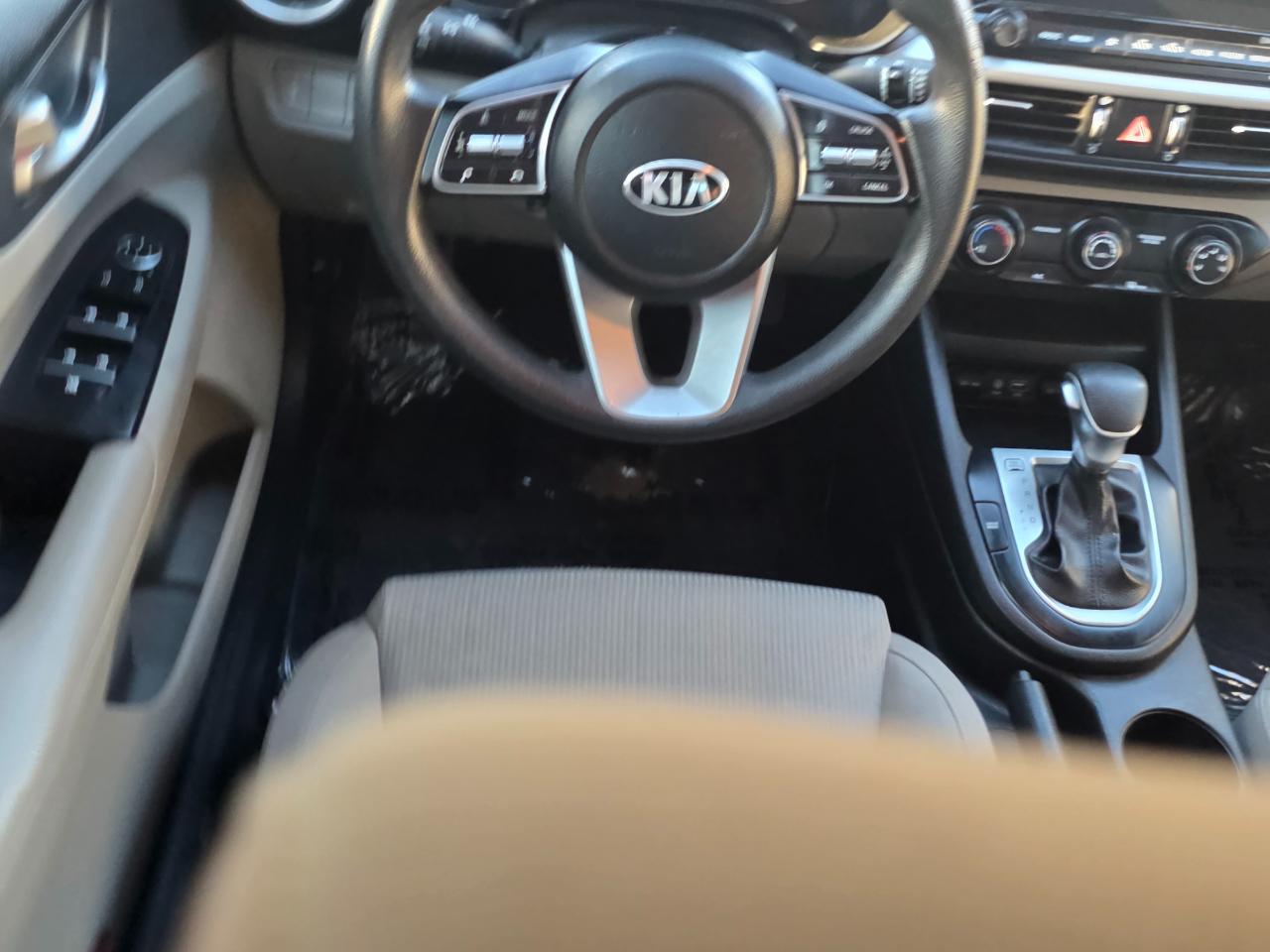 Kia Forte LXS IVT 2020