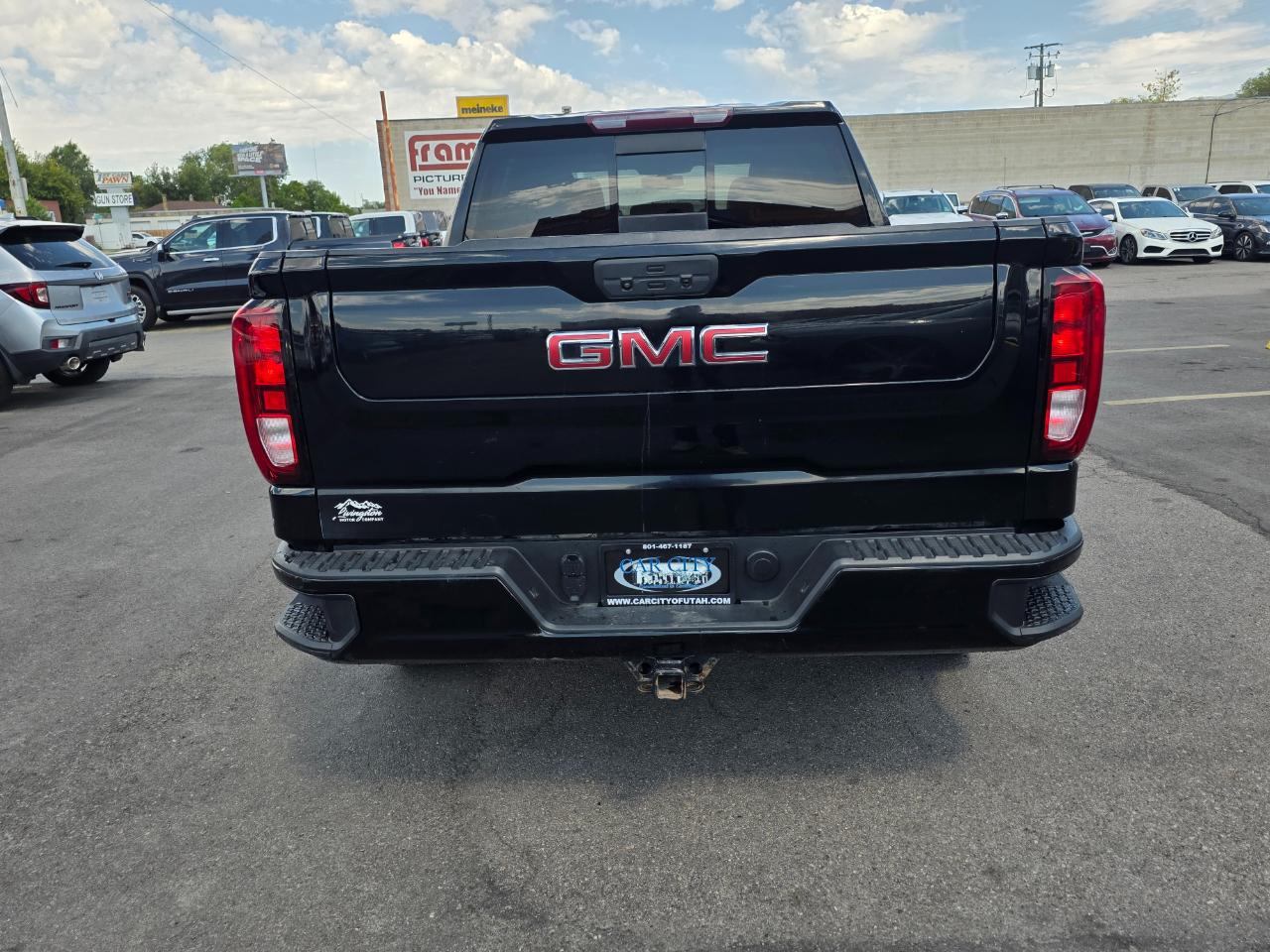 GMC Sierra 1500 4WD Crew Cab 147" Elevation 2021