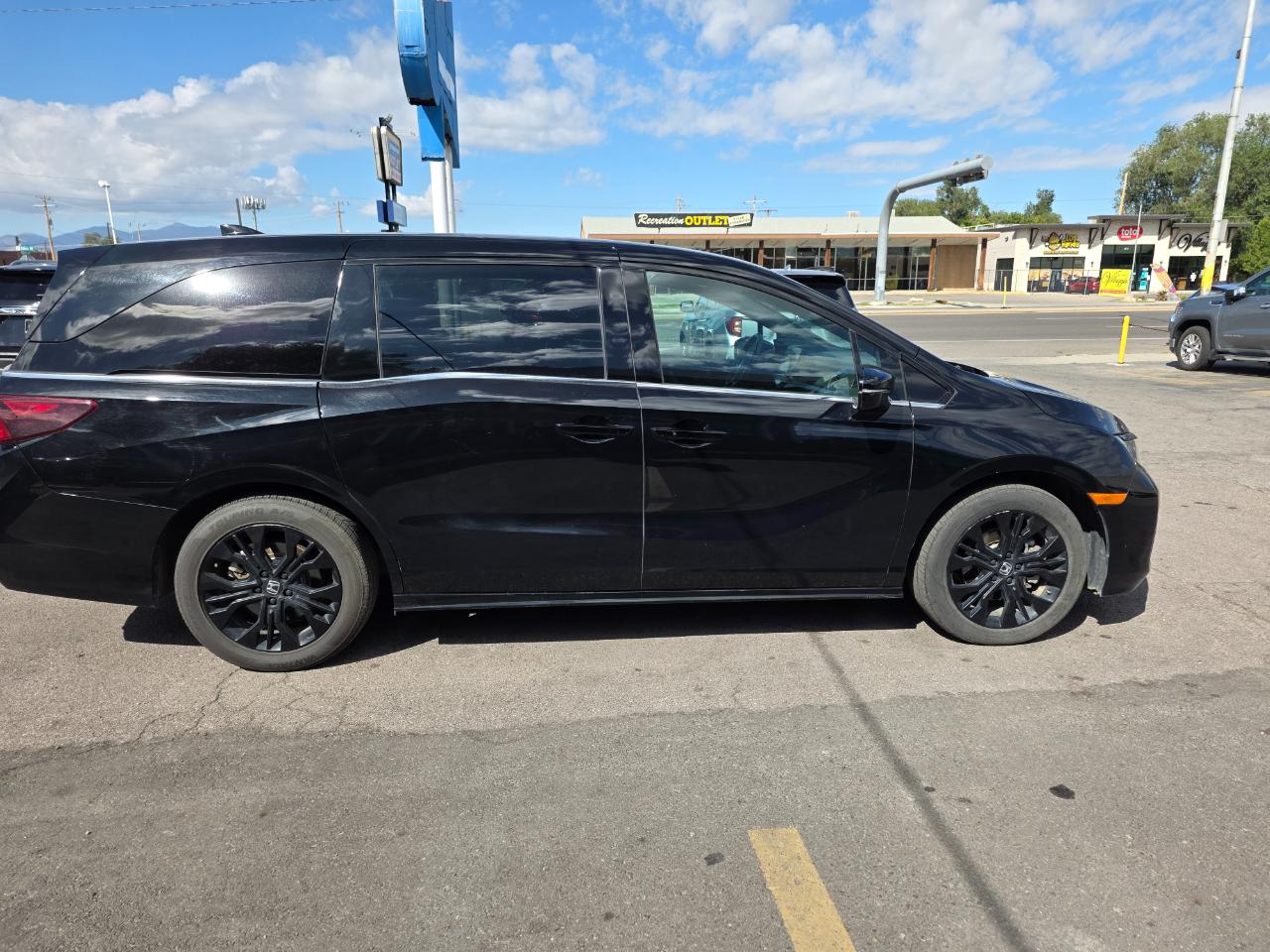 Honda Odyssey Sport-L Auto 2025