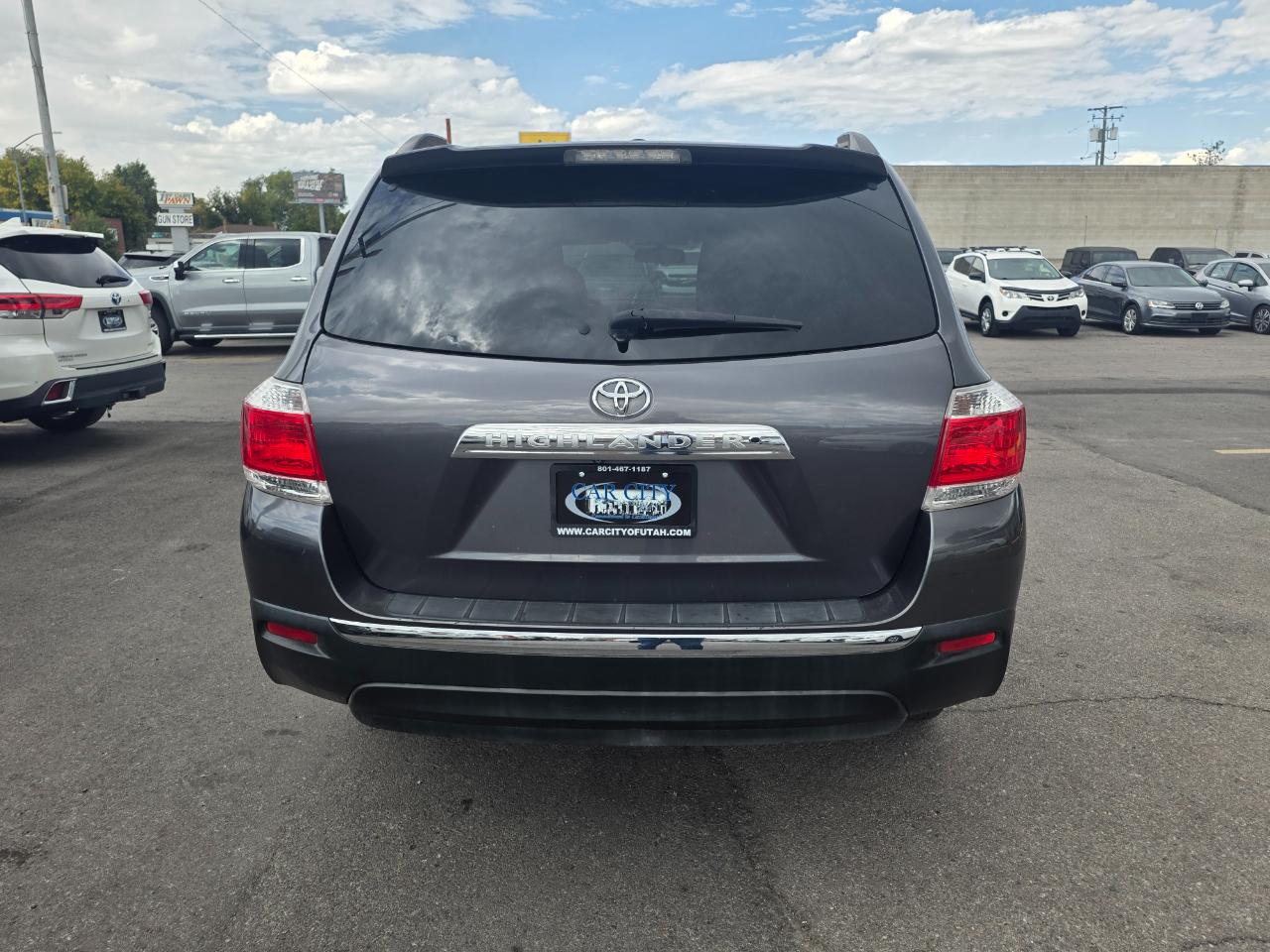 Toyota Highlander FWD 4dr V6 (Natl) 2013