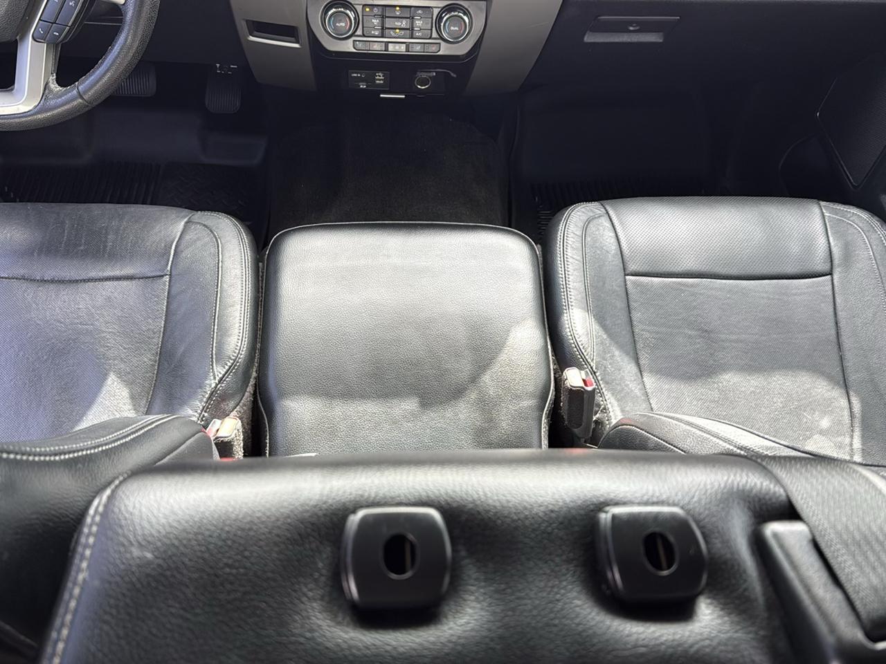Ford F-150 4WD SuperCrew 145" Lariat 2015