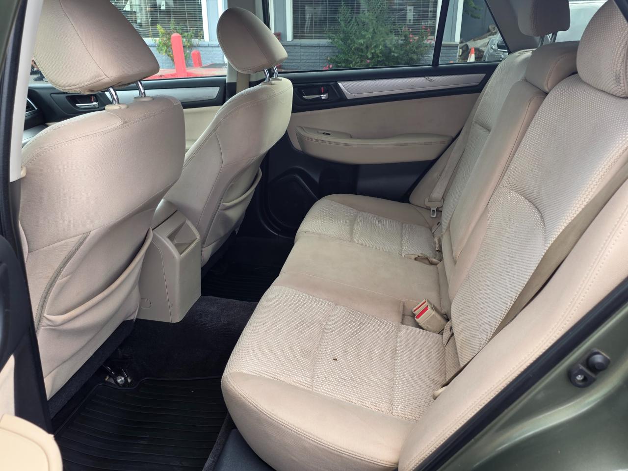 Subaru Outback 4dr Wgn 2.5i Premium 2015