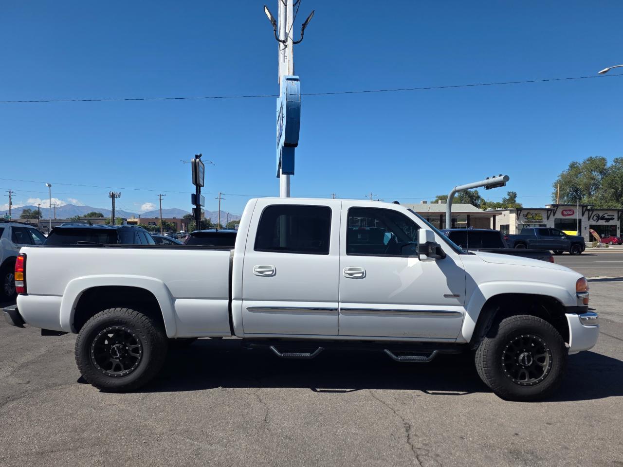 GMC Sierra 2500HD Crew Cab 153" WB 4WD SLE 2005