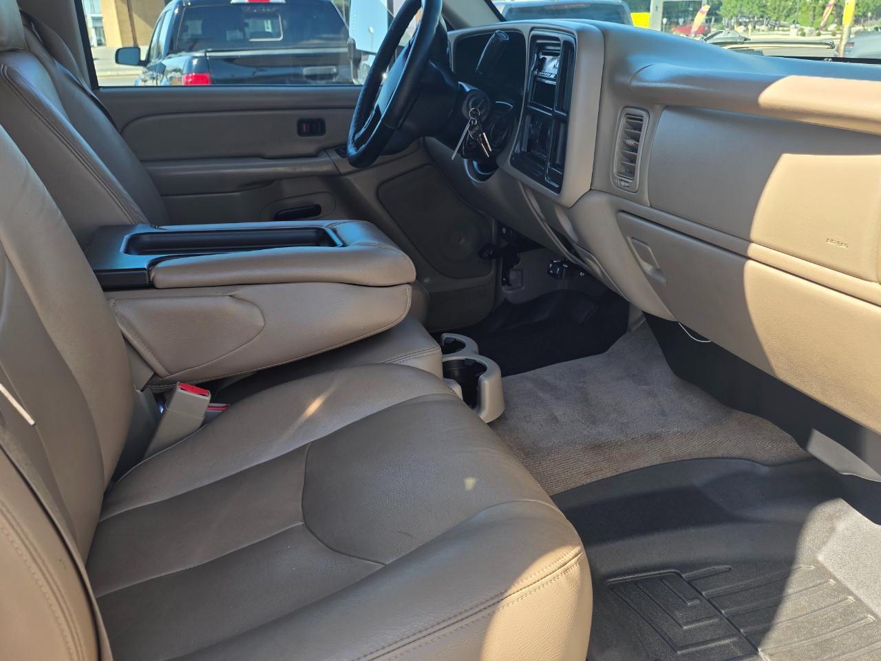 GMC Sierra 2500HD Crew Cab 153" WB 4WD SLE 2005