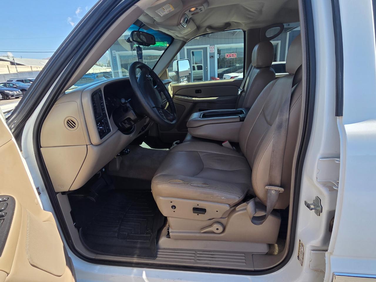 GMC Sierra 2500HD Crew Cab 153" WB 4WD SLE 2005