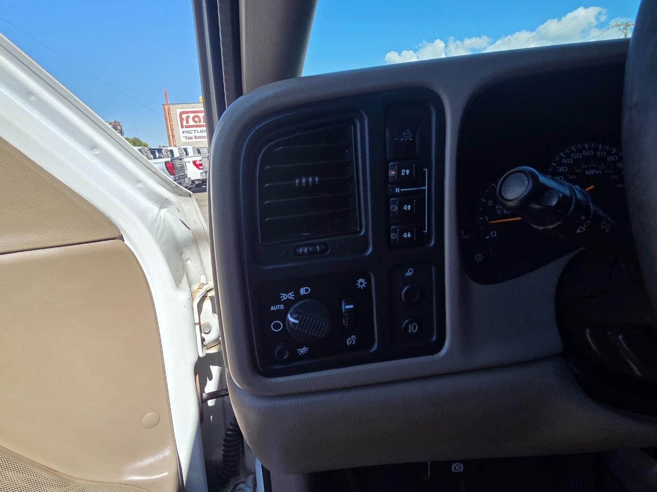 GMC Sierra 2500HD Crew Cab 153" WB 4WD SLE 2005