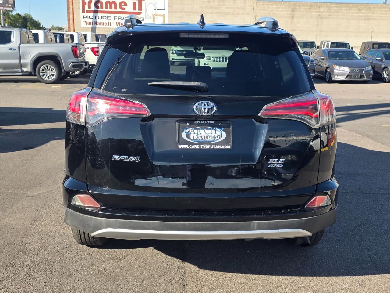 Toyota RAV4 AWD 4dr XLE (Natl) 2016