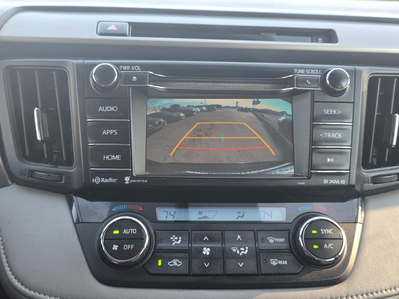 Toyota RAV4 AWD 4dr XLE (Natl) 2016