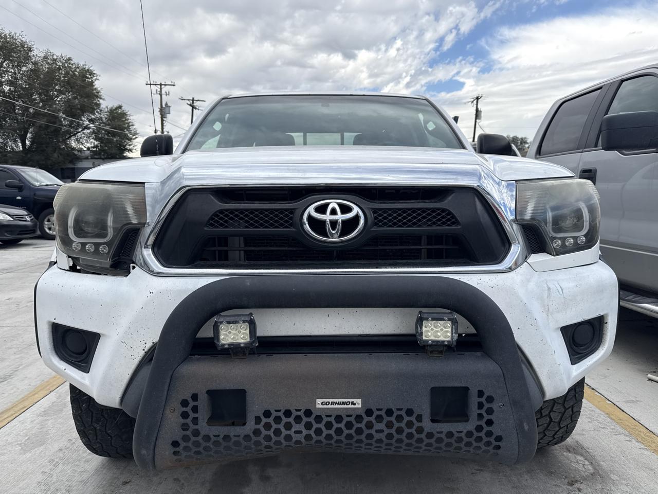 Toyota Tacoma 4WD SR Double Cab 5' Bed MT (Natl) 2013