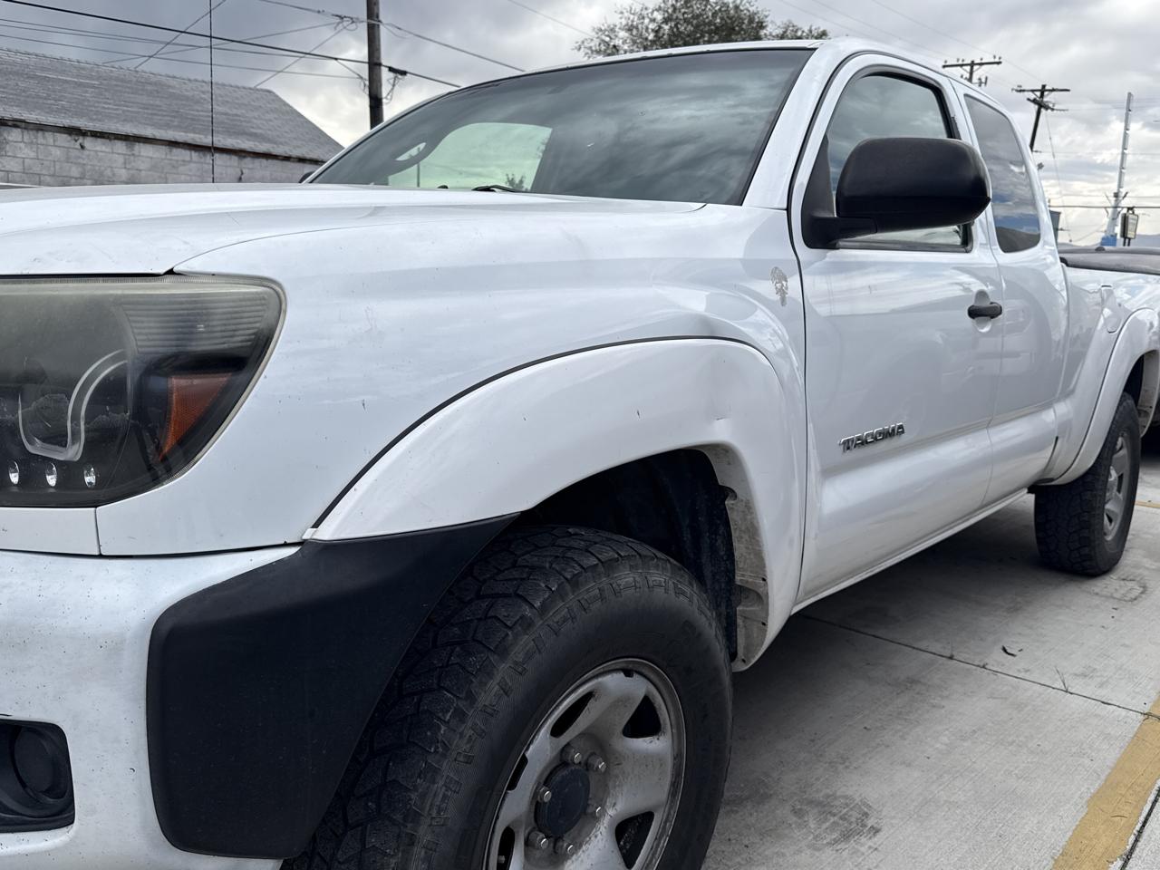 Toyota Tacoma 4WD SR Double Cab 5' Bed MT (Natl) 2013