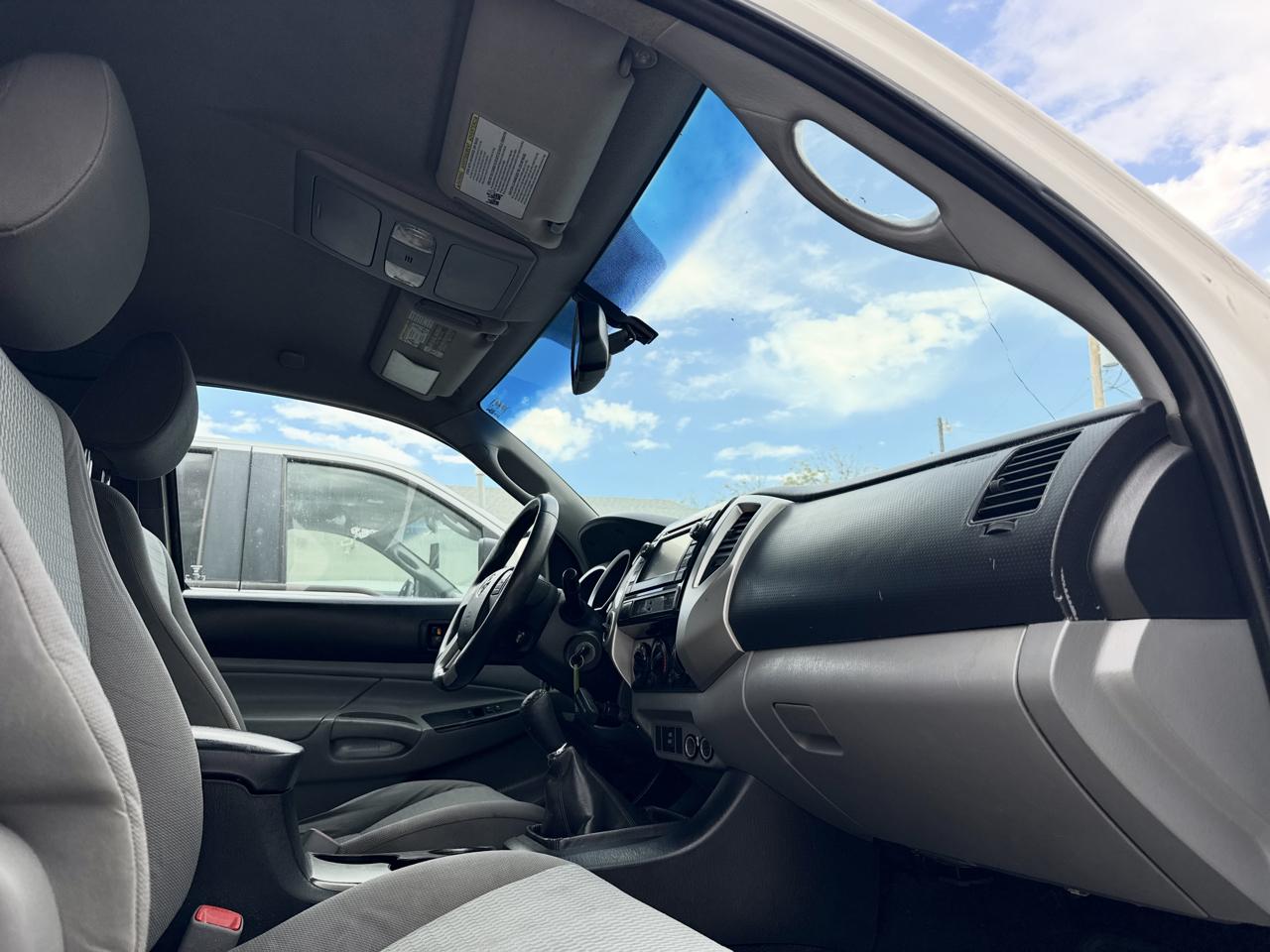 Toyota Tacoma 4WD SR Double Cab 5' Bed MT (Natl) 2013