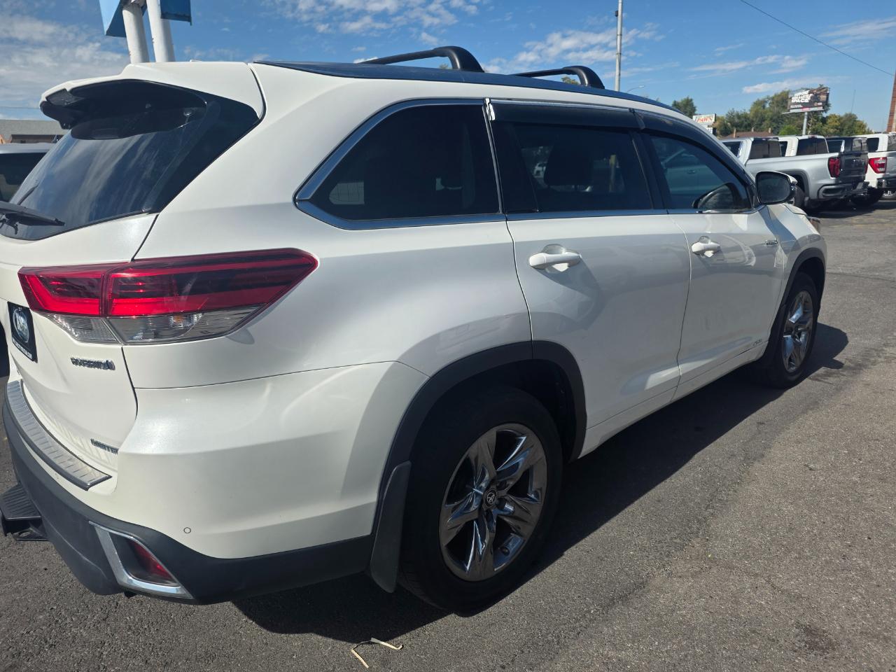 Toyota Highlander Hybrid Limited V6 AWD (Natl) 2019