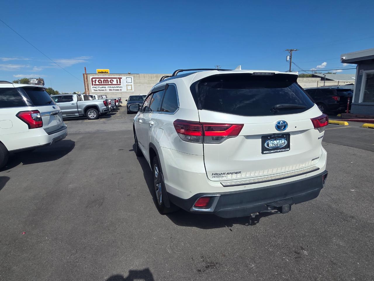 Toyota Highlander Hybrid Limited V6 AWD (Natl) 2019