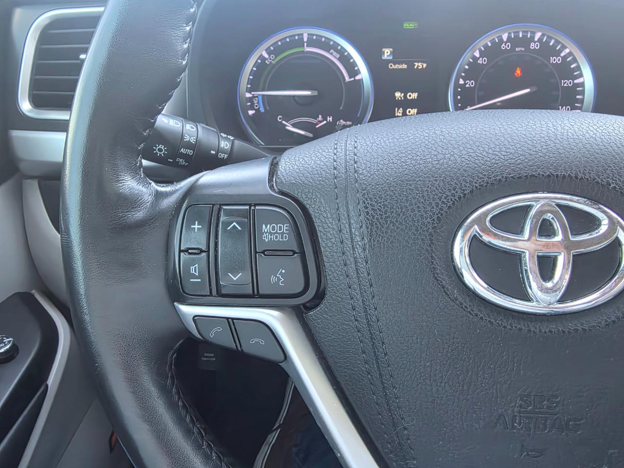 Toyota Highlander Hybrid Limited V6 AWD (Natl) 2019