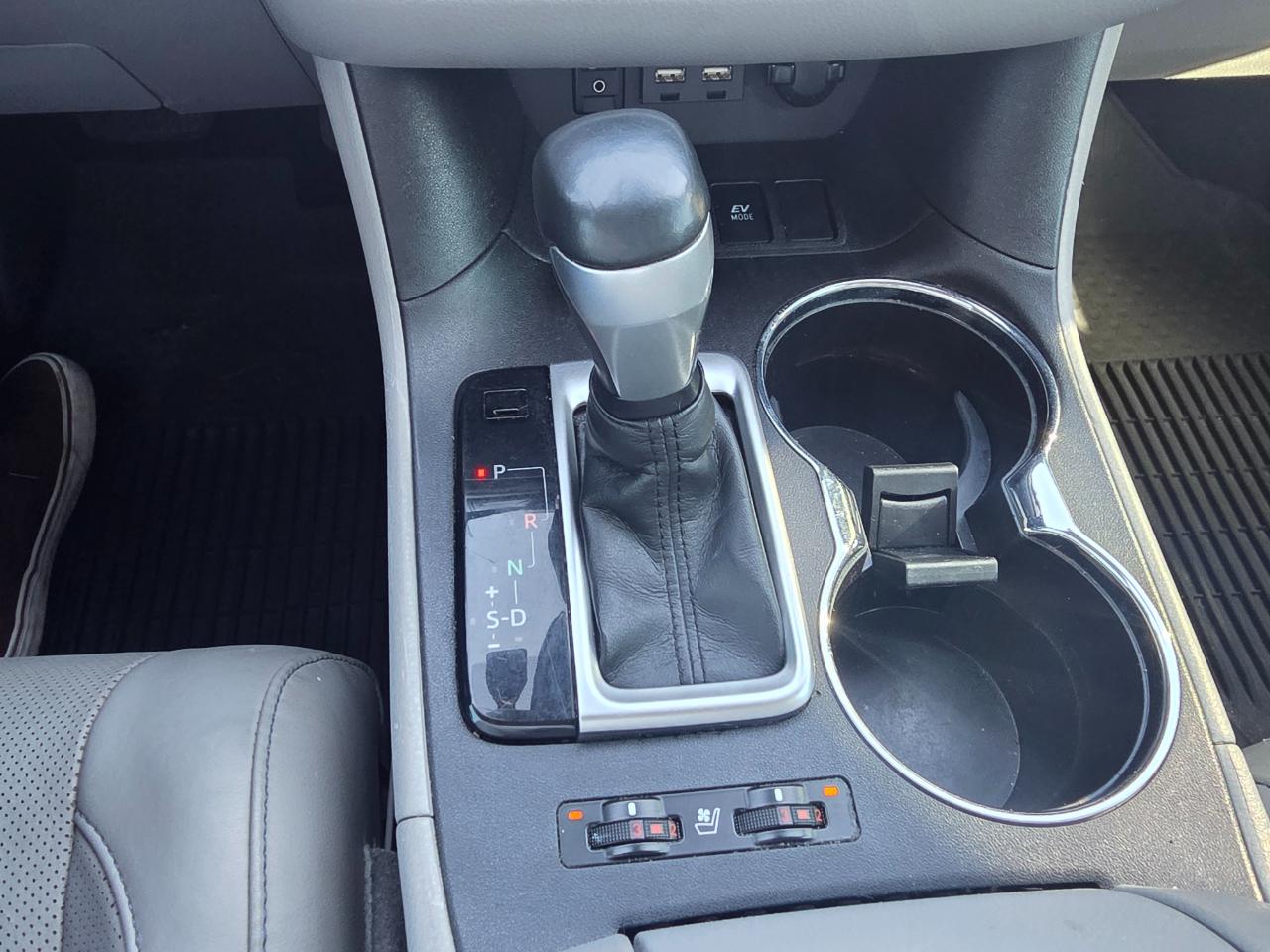 Toyota Highlander Hybrid Limited V6 AWD (Natl) 2019
