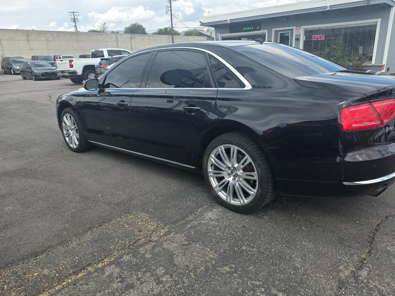 Audi A8 L 4dr Sdn 3.0L 2013
