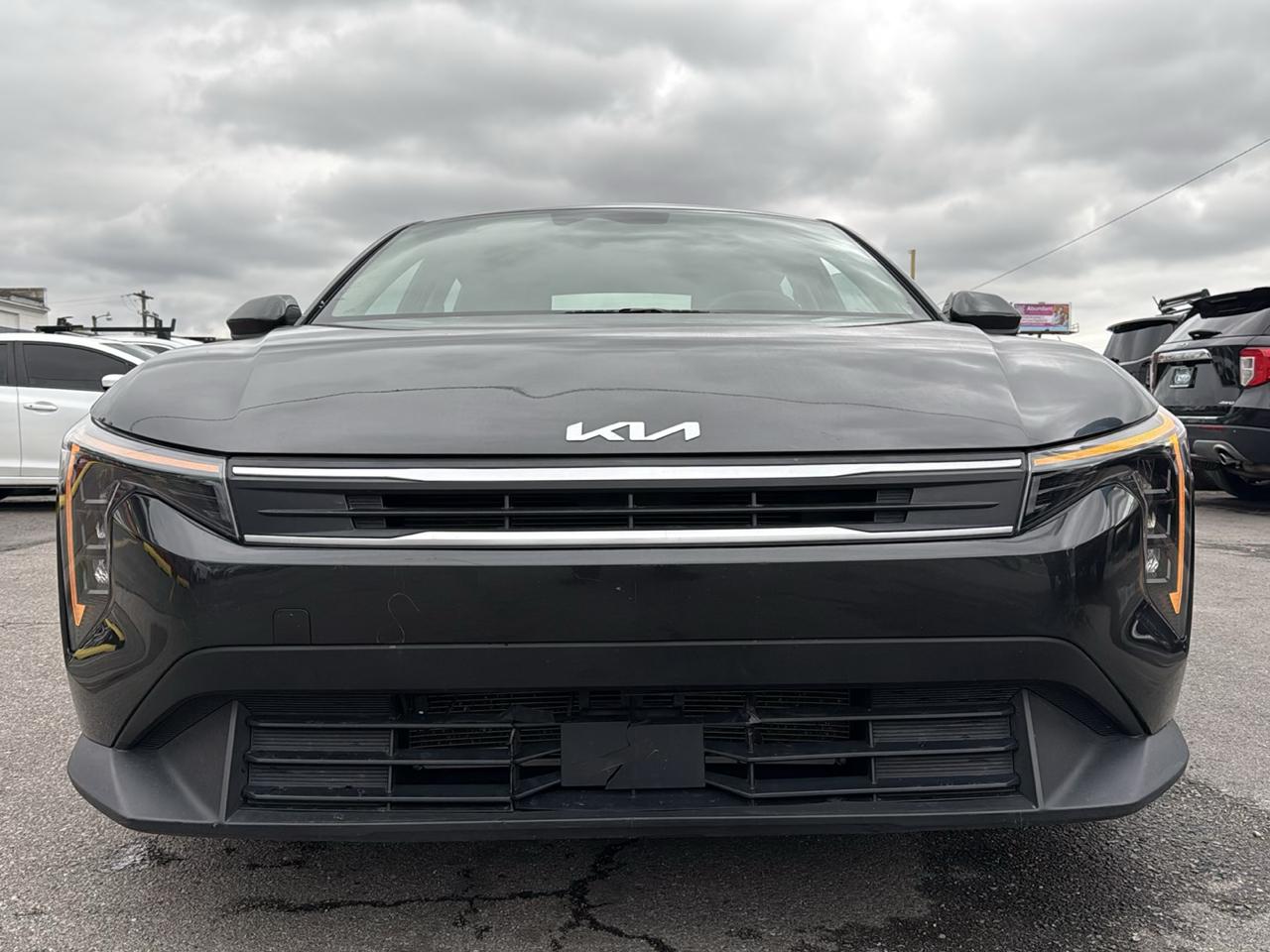 Kia K4 LXS FWD 2025